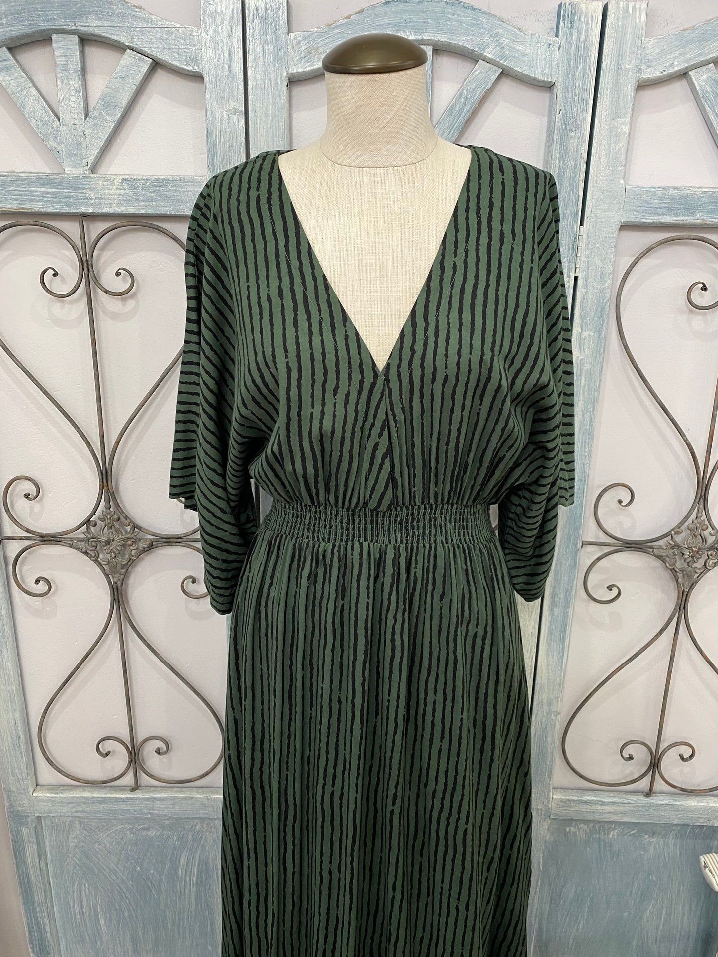 Green Poppy 3/4 Sleeve Maxi Dress